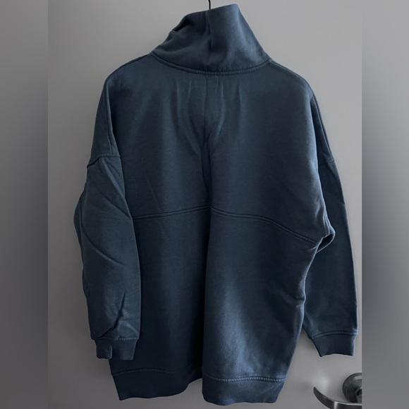 Old Navy Women's 1/4 Zip Cowl Neck
Pullover w. pockets - Picture 12 of 14